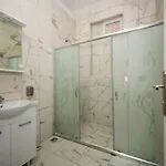 Xalila Only For Men, In Hostel