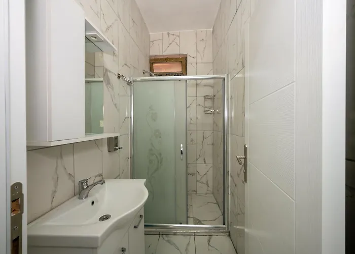 Xalila Only For Men, In אכסניה *